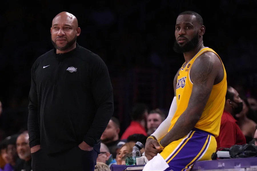 Lakers coach Darvin Ham made a tough call to close with Patrick
